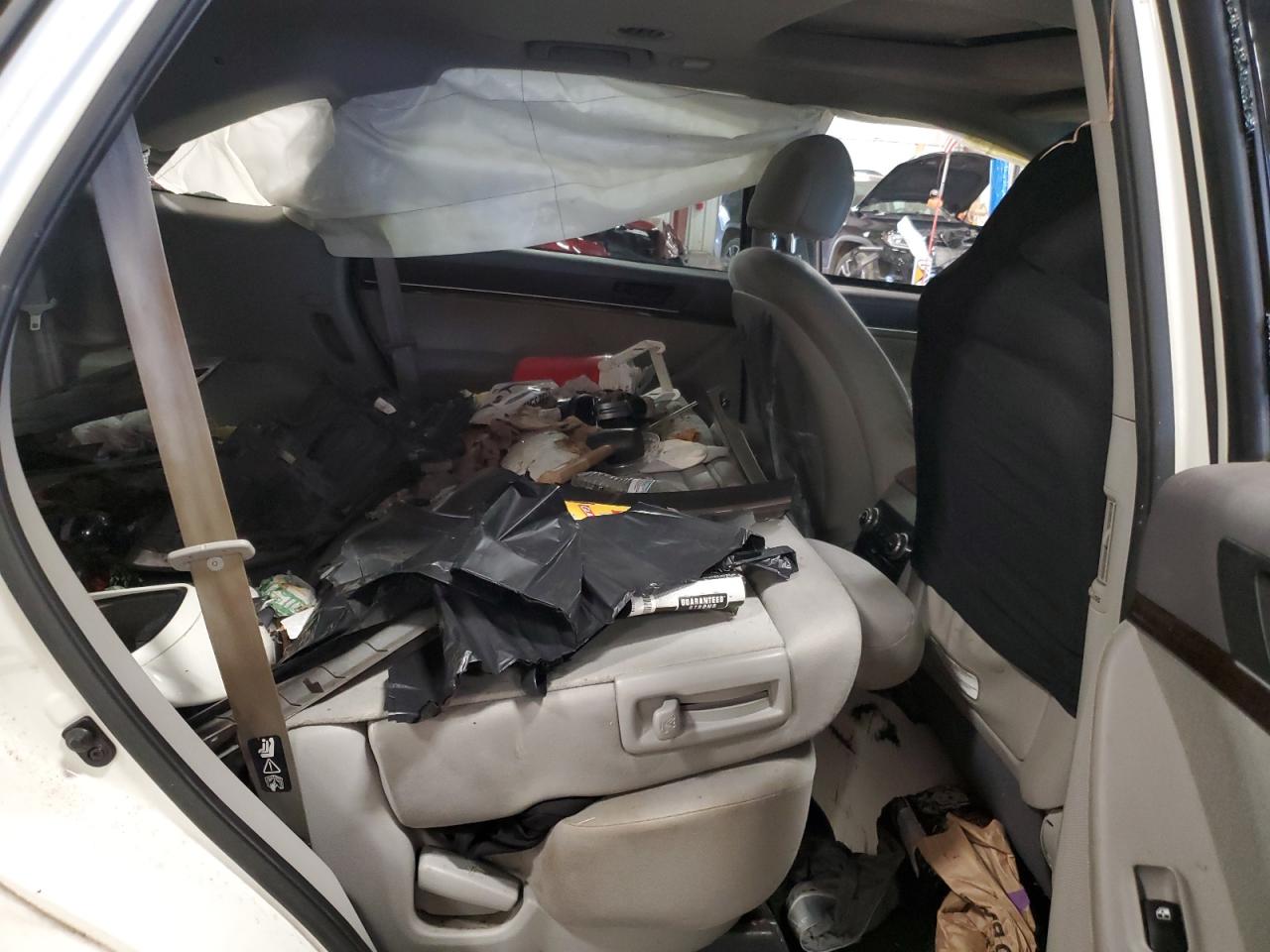 2012 Hyundai Veracruz VIN KM8NU4CC2CU198774 Copart auction photo, rollover / mechanical damage thumbnail 11
