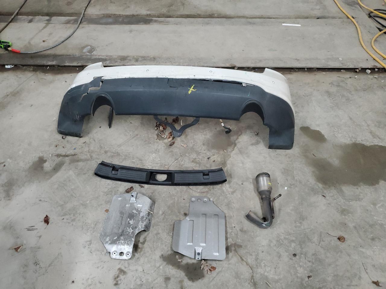 2013 Ford Edge VIN 2FMDK3K92DBB77772 Copart auction photo, rear end / minor dent/scratches damage thumbnail 13