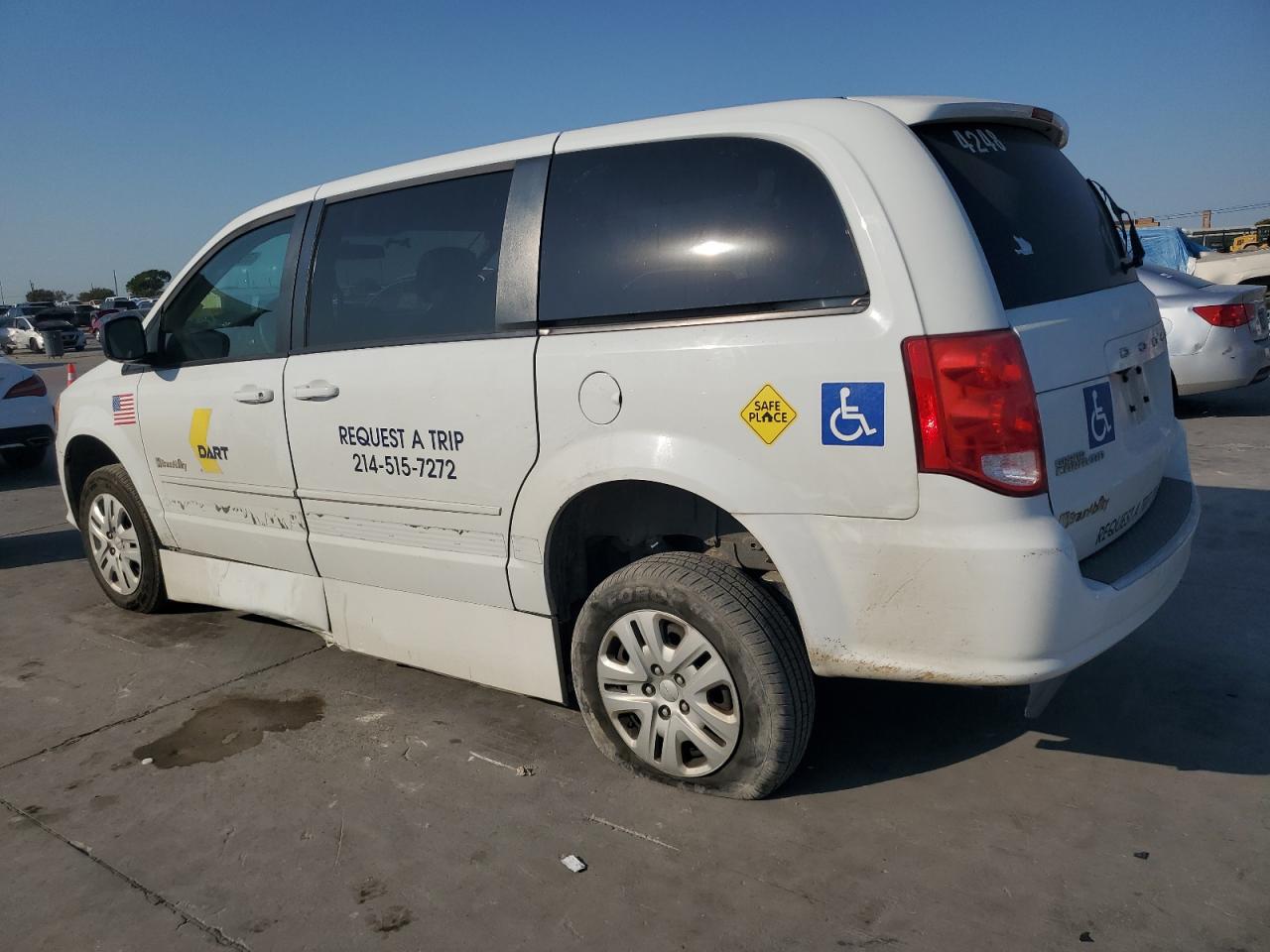 2017 Dodge Caravan VIN 2C4RDGBG1HR768036 Copart auction photo, minor dent/scratches damage thumbnail 2