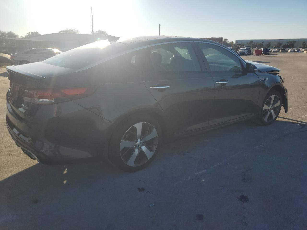 2018 KIA Optima VIN 5XXGW4L28JG190146 Copart auction photo, front end damage thumbnail 3