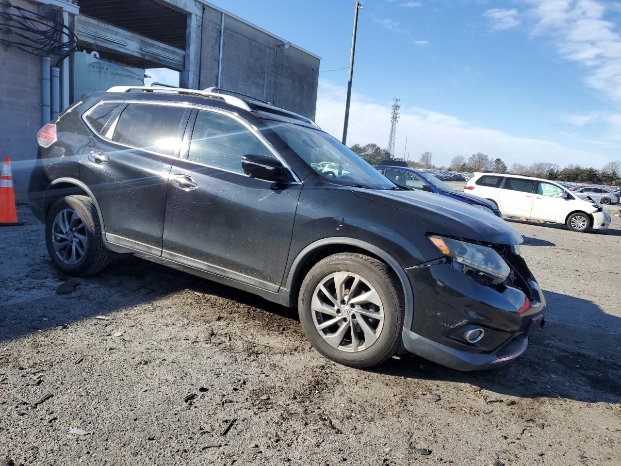 2015 Nissan Rogue VIN 5N1AT2MV0FC887132 Copart auction photo, undercarriage / front end damage thumbnail 4