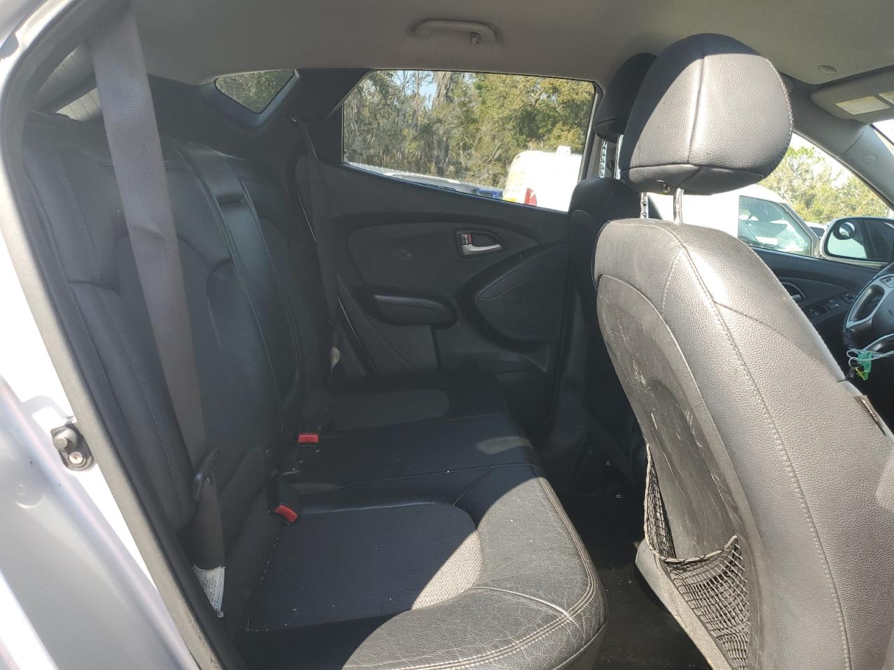 2012 Hyundai Tucson VIN KM8JU3AC5CU500747 Copart auction photo, vandalism damage thumbnail 11