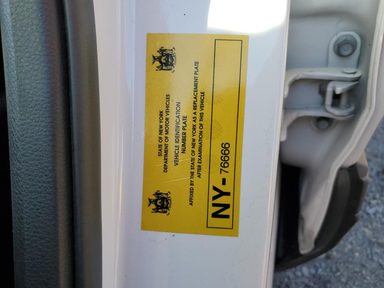 2022 Honda CR-V VIN 5J6RW2H51NL003572 Copart auction photo, minor dent/scratches damage thumbnail 13