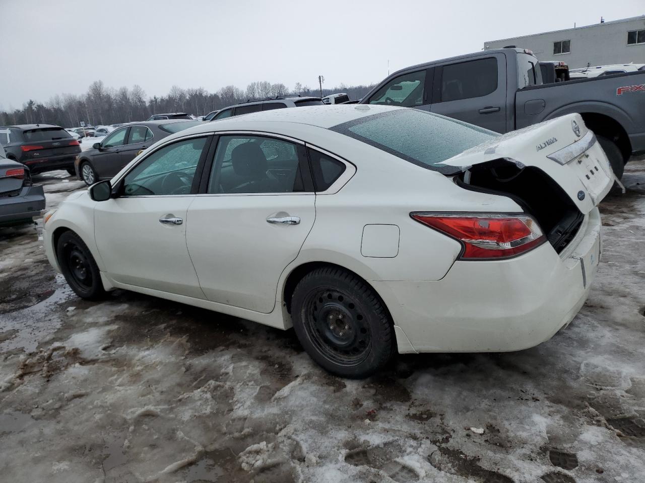 2015 Nissan Altima VIN 1N4AL3AP8FN876924 Copart auction photo, rear end / undercarriage damage thumbnail 2