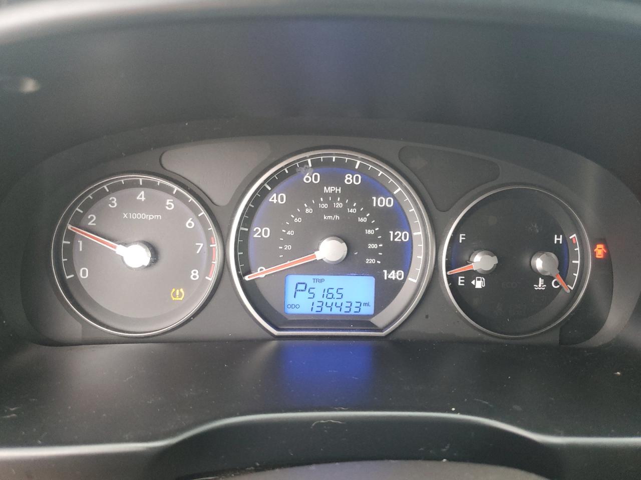 2011 Hyundai Santa Fe VIN 5XYZH4AG9BG070323 Copart auction photo, rear end damage thumbnail 9