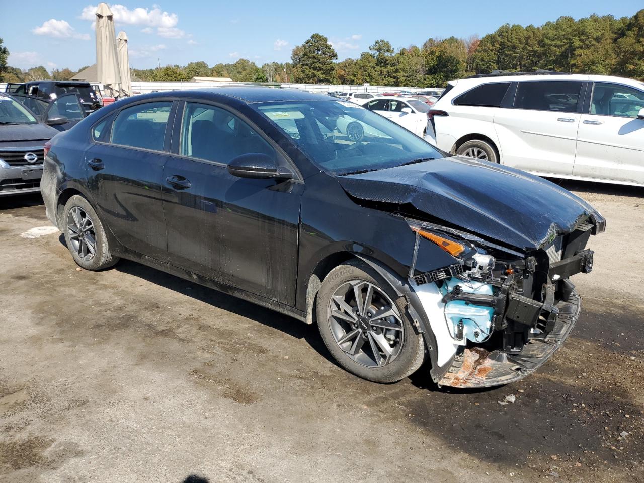 2024 KIA Forte VIN 3KPF24AD2RE759699 Copart auction photo, front end / minor dent/scratches damage thumbnail 4
