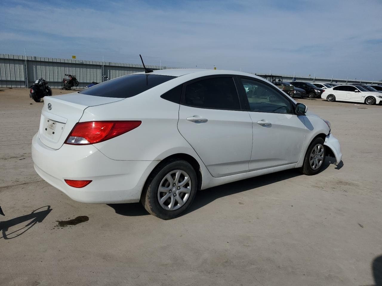 2017 Hyundai Accent VIN KMHCT4AE8HU364107 Copart auction photo, front end damage thumbnail 3