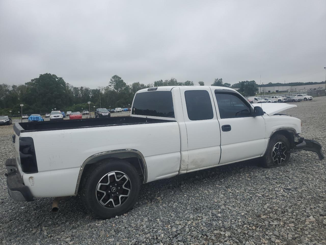 2006 Chevrolet Silverado VIN 1GCEC19X56Z141511 Copart auction photo, all over damage thumbnail 3