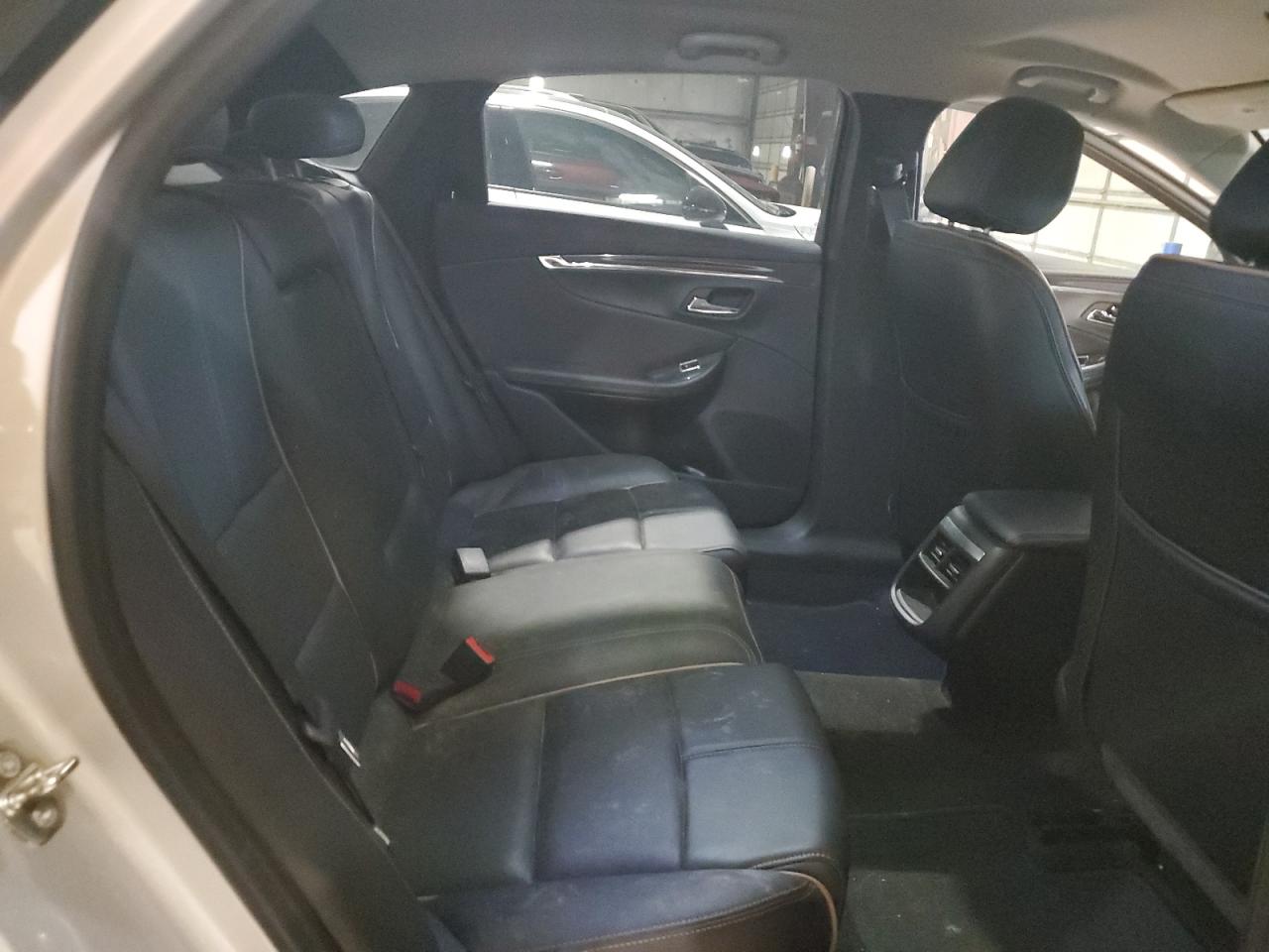 2017 Chevrolet Impala VIN 1G1145S32HU186800 Copart auction photo, front end / minor dent/scratches damage thumbnail 10