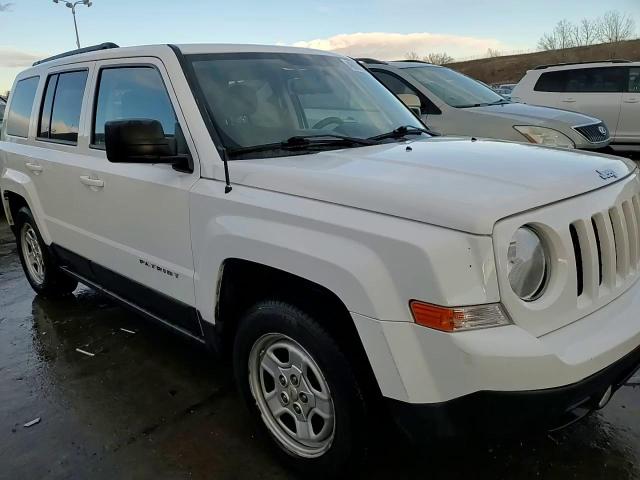 2015 Jeep Liberty (Patriot) VIN 1C4NJPBA1FD126046 Copart auction photo, rear end / side damage thumbnail 14