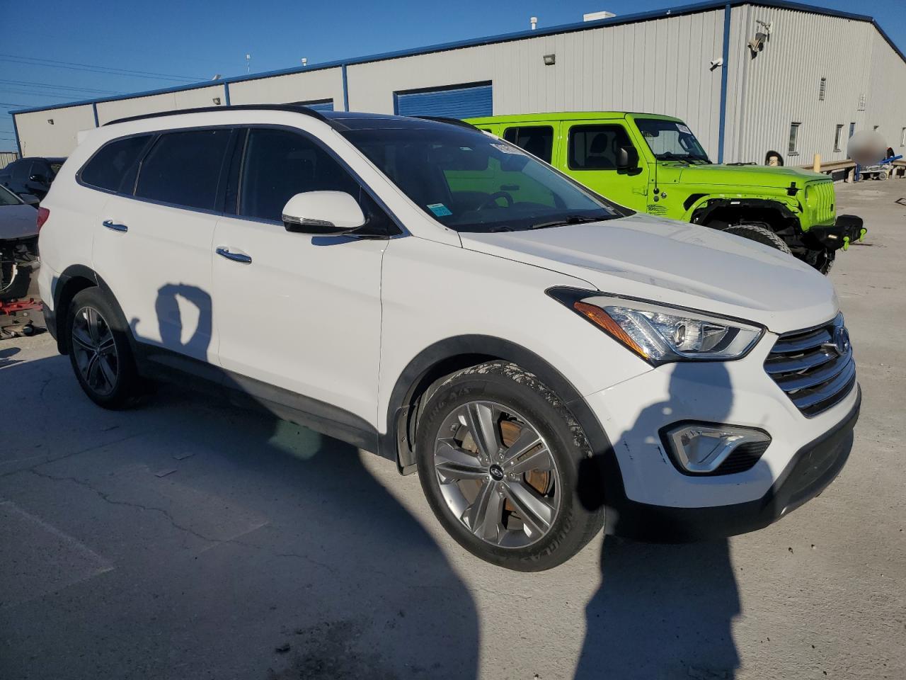 2014 Hyundai Santa Fe VIN KM8SRDHF2EU054734 Copart auction photo, rear end / minor dent/scratches damage thumbnail 4