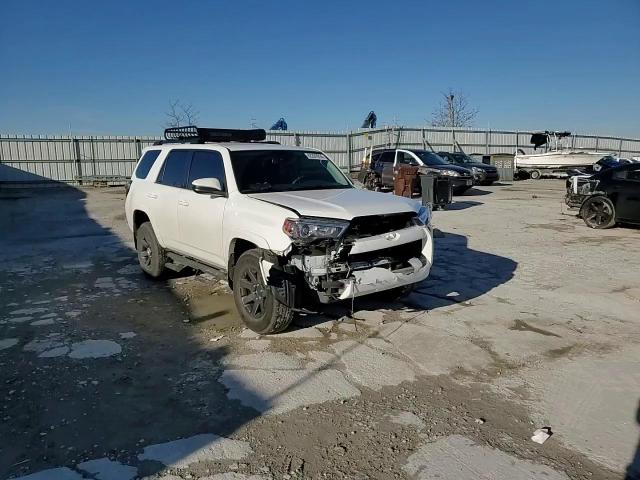2022 Toyota 4Runner VIN JTETU5JR0N6075292 Copart auction photo, front end damage thumbnail 12