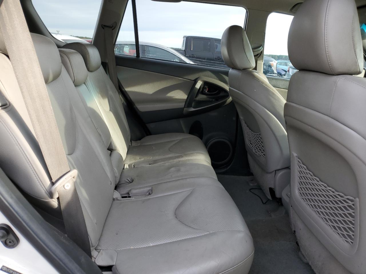 2011 Toyota RAV 4 VIN 2T3YF4DV3BW068211 Copart auction photo, front end damage thumbnail 11