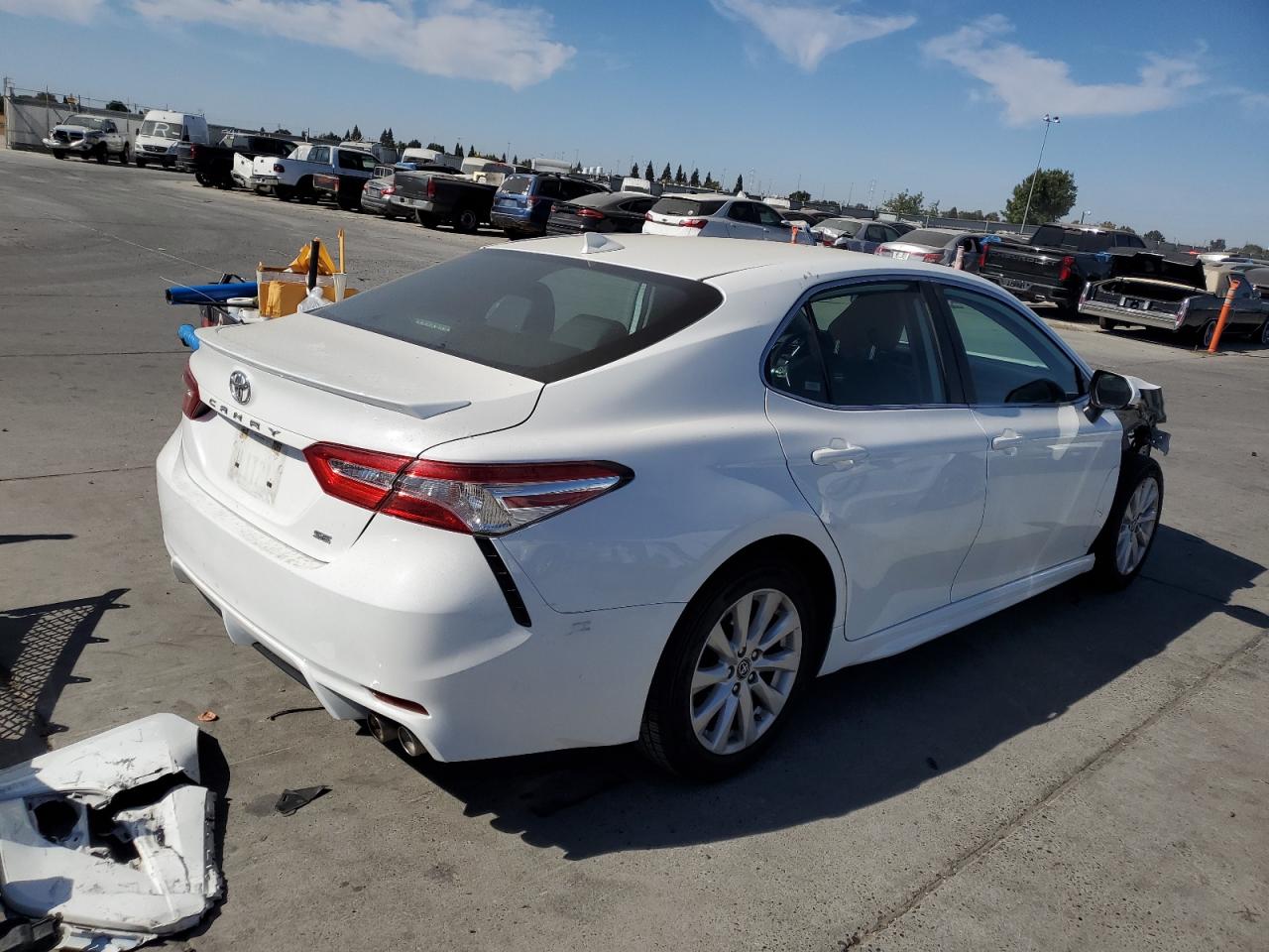 2020 Toyota Camry VIN 4T1G11AK1LU912243 Copart auction photo, front end / side damage thumbnail 3