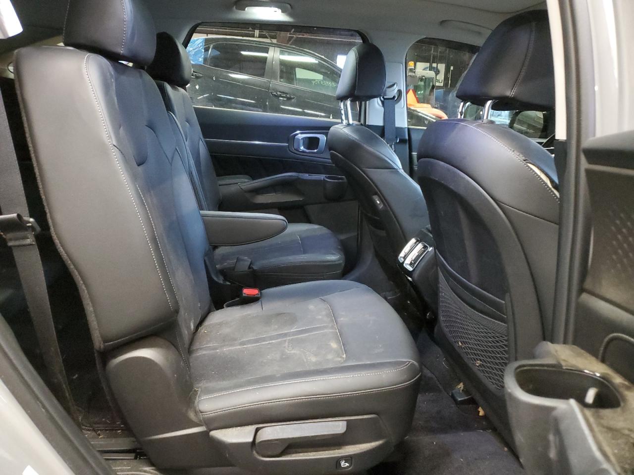 2023 KIA Sorento VIN 5XYRKDLF9PG164960 Copart auction photo, front end / minor dent/scratches damage thumbnail 12