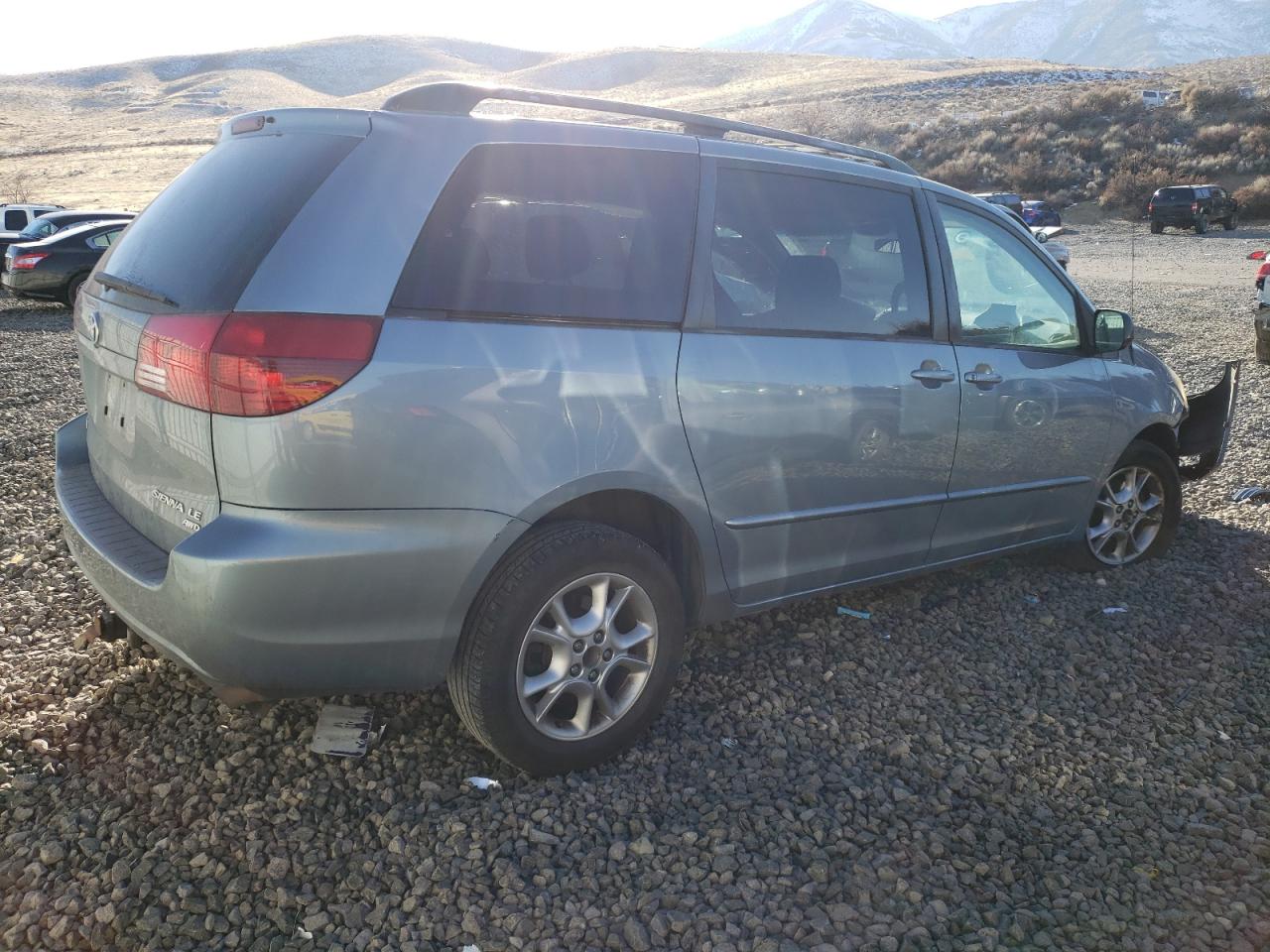 2004 Toyota Sienna VIN 5TDBA23CX4S018886 Copart auction photo, all over damage thumbnail 3