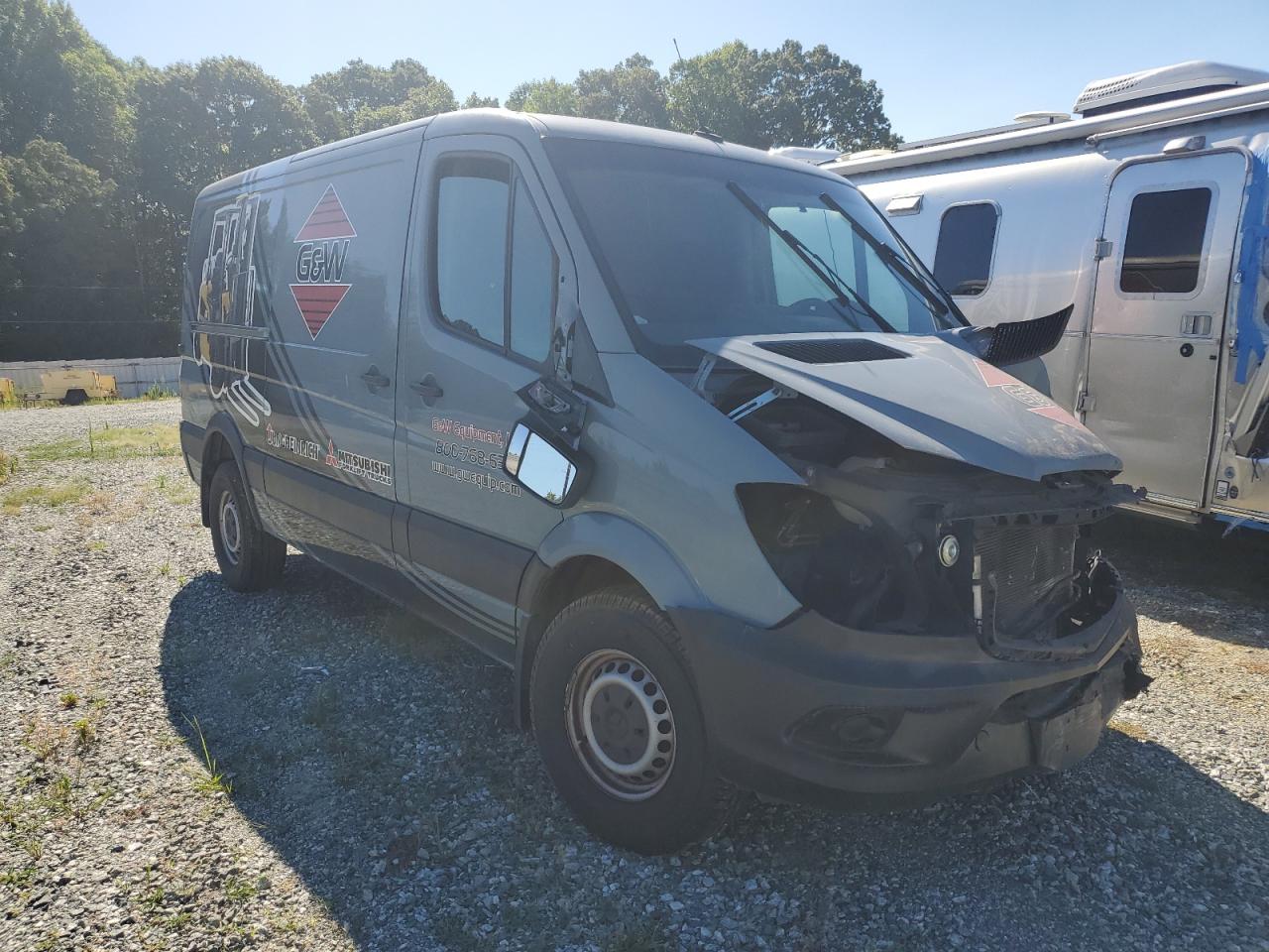 2018 Mercedes-Benz Sprinter VIN WD3PE7CD1JP648442 Copart auction photo, front end damage thumbnail 4