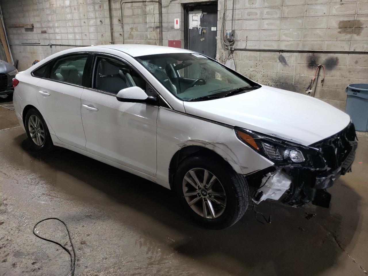 2015 Hyundai Sonata VIN 5NPE24AFXFH024926 Copart auction photo, front end / all over damage thumbnail 4