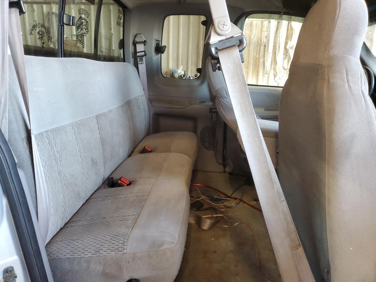 1997 Ford F-150 VIN 1FTDX17W7VKB92350 Copart auction photo, burn - interior / hail damage thumbnail 10