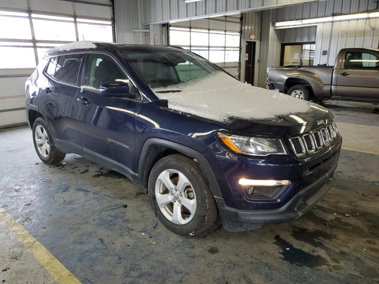 2018 Jeep Compass VIN 3C4NJDBB9JT423155 Copart auction photo, rear end damage thumbnail 4