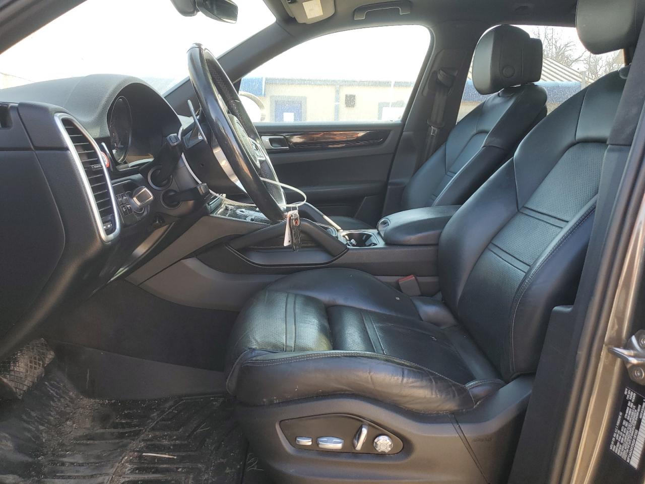 2019 Porsche Cayenne VIN WP1AA2AY2KDA18155 Copart auction photo, front end damage thumbnail 7