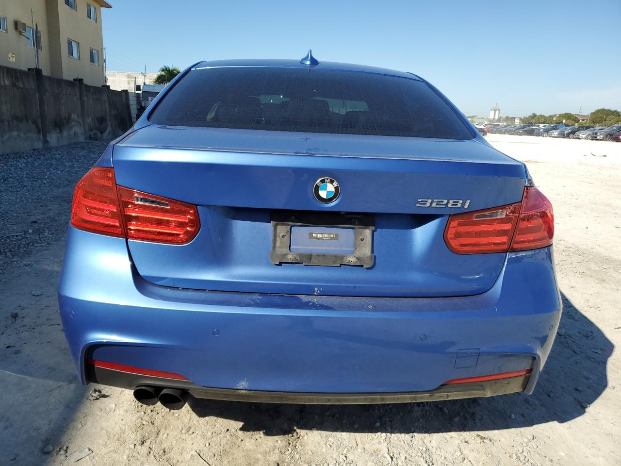 2014 BMW 3er VIN WBA3A5C58EJ463131 Copart auction photo, front end damage thumbnail 6