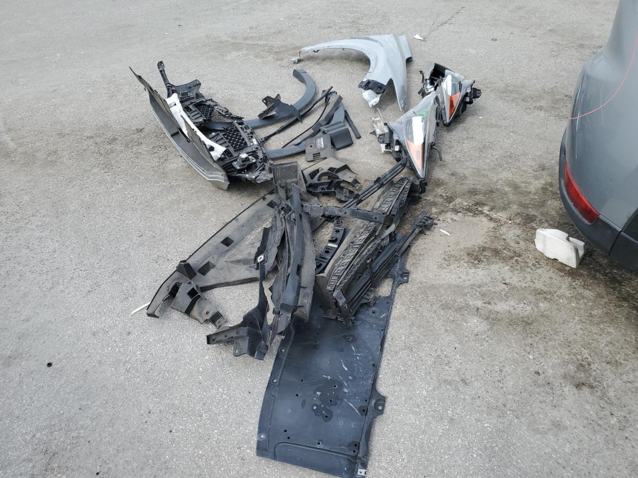 2019 Mazda CX-5 VIN JM3KFBCM4K1565695 Copart auction photo, front end / minor dent/scratches damage thumbnail 13