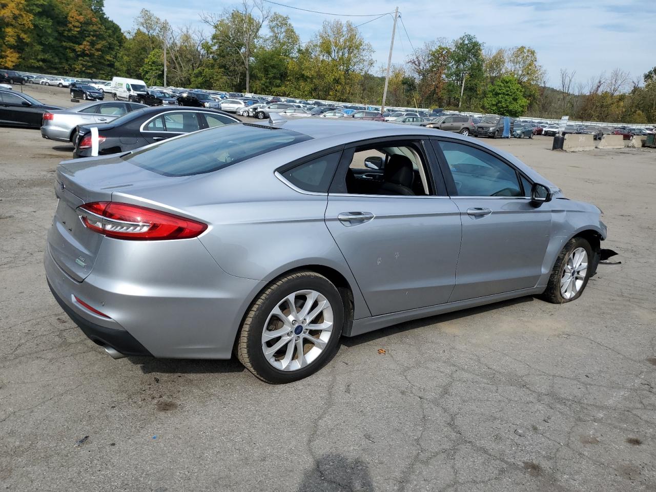 2020 Ford Fusion VIN 3FA6P0HD3LR230168 Copart auction photo, front end damage thumbnail 3
