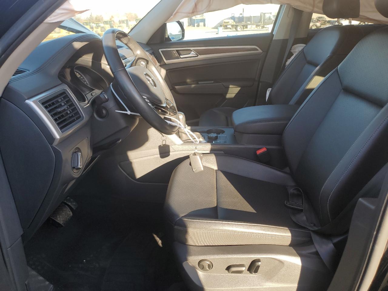 2019 Volkswagen Atlas VIN 1V2UR2CA5KC560085 Copart auction photo, rear end damage thumbnail 7