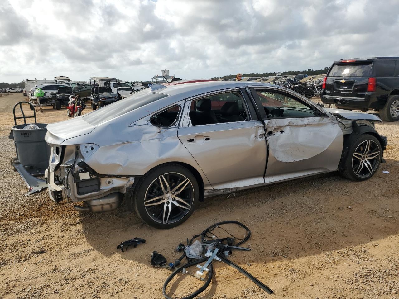 2021 Honda Accord VIN 1HGCV2F90MA025921 Copart auction photo, all over damage thumbnail 3
