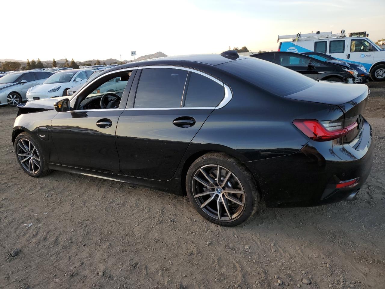 2022 BMW 3er VIN 3MW5P7J06N8C75178 Copart auction photo, front end damage thumbnail 2