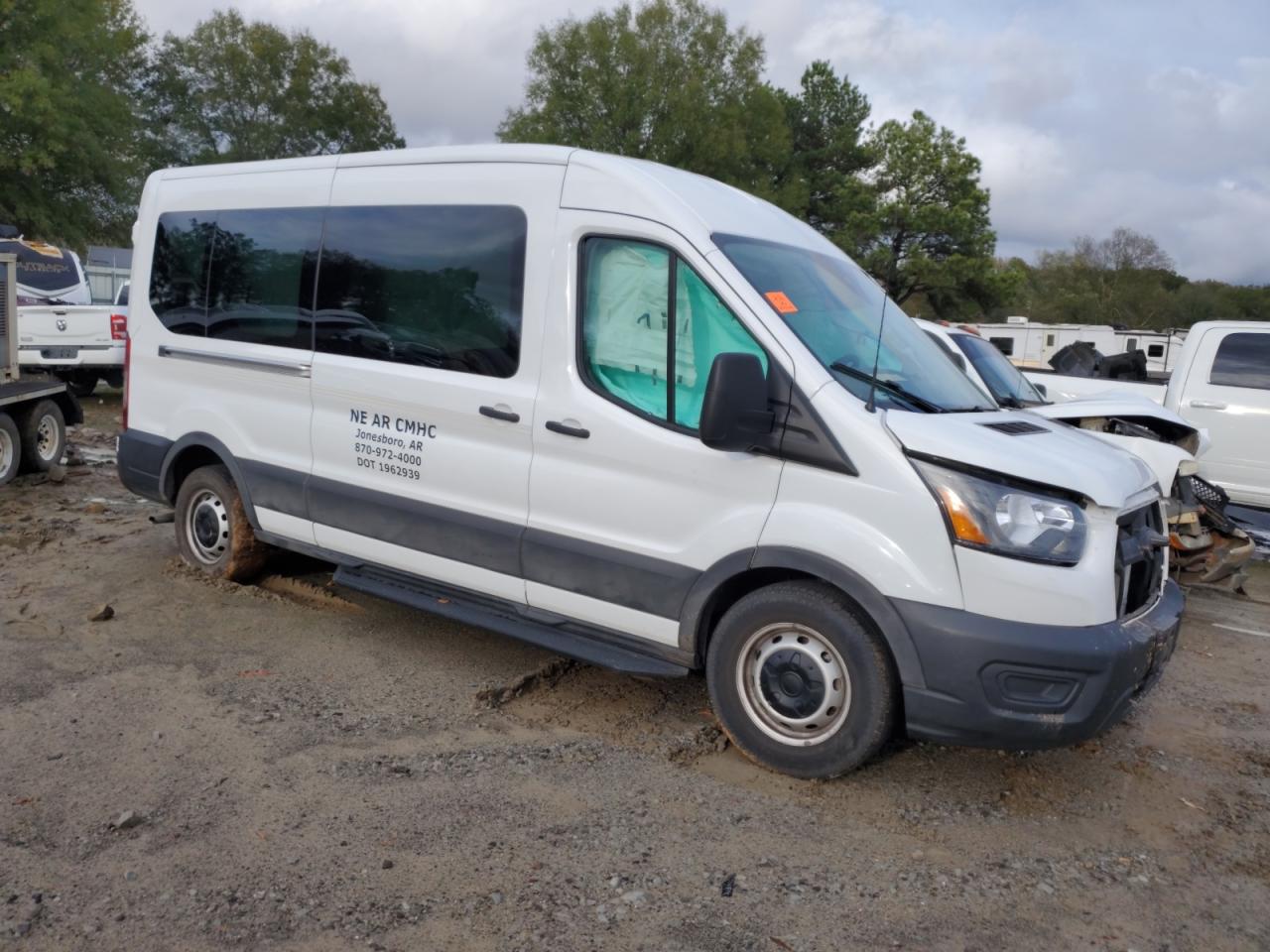 2022 Ford Transit VIN 1FDAX2C82NKA69339 Copart auction photo, front end damage thumbnail 4
