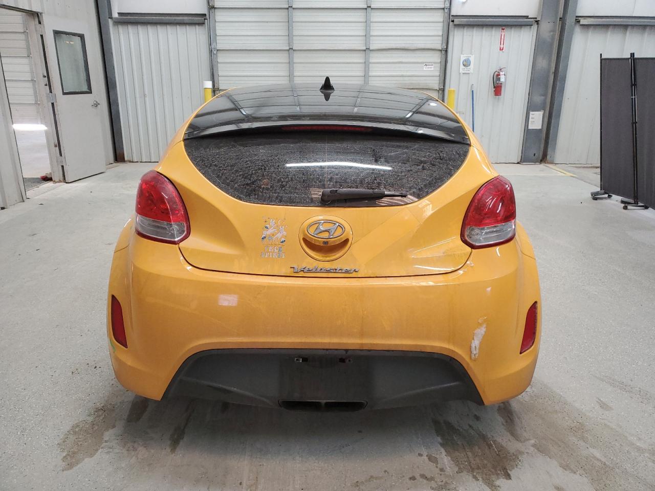 2016 Hyundai Veloster VIN KMHTC6AD1GU292071 Copart auction photo, front end / side damage thumbnail 6