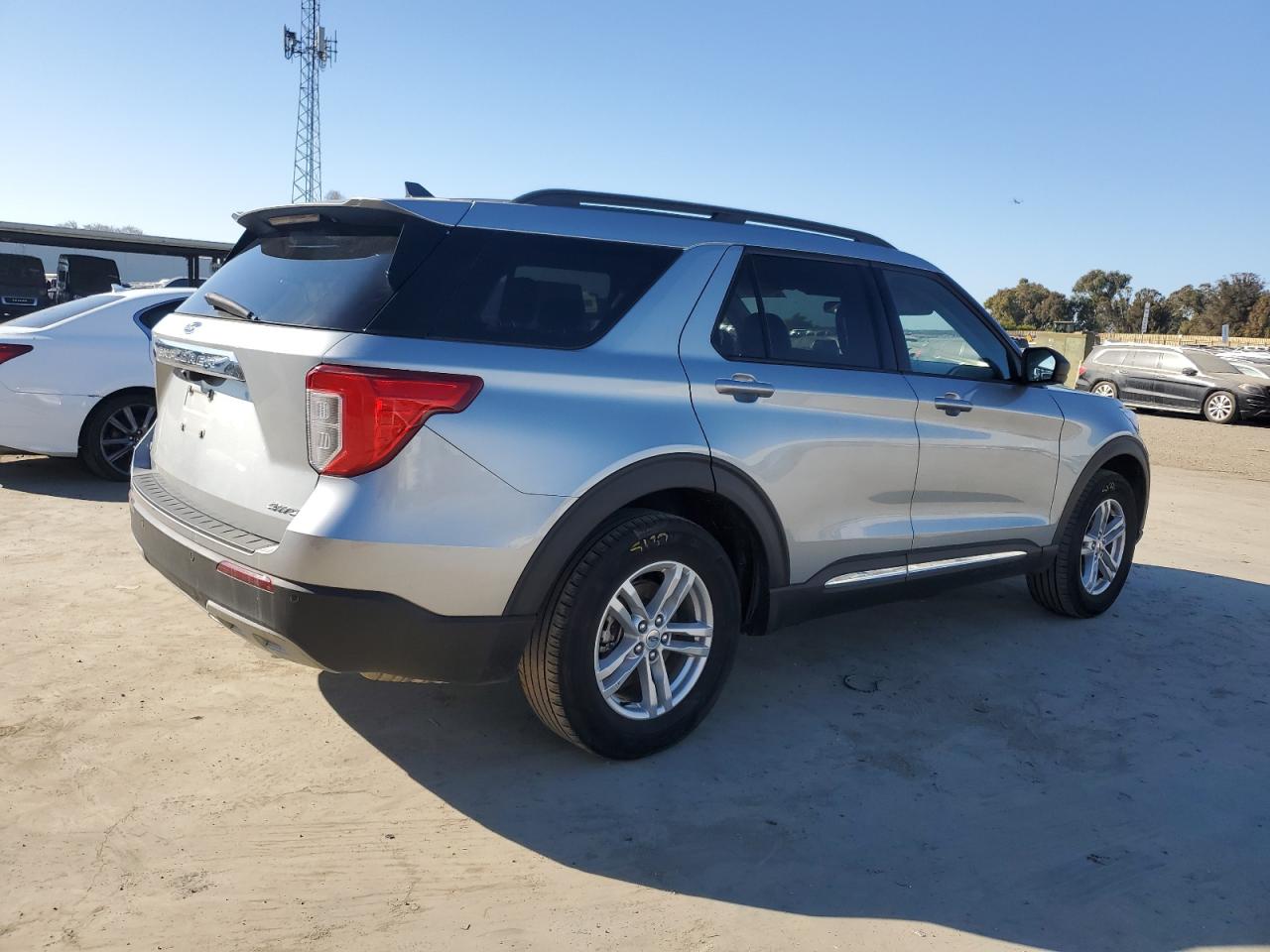 2023 Ford Explorer VIN 1FMSK8DH6PGB18150 Copart auction photo, side damage thumbnail 3