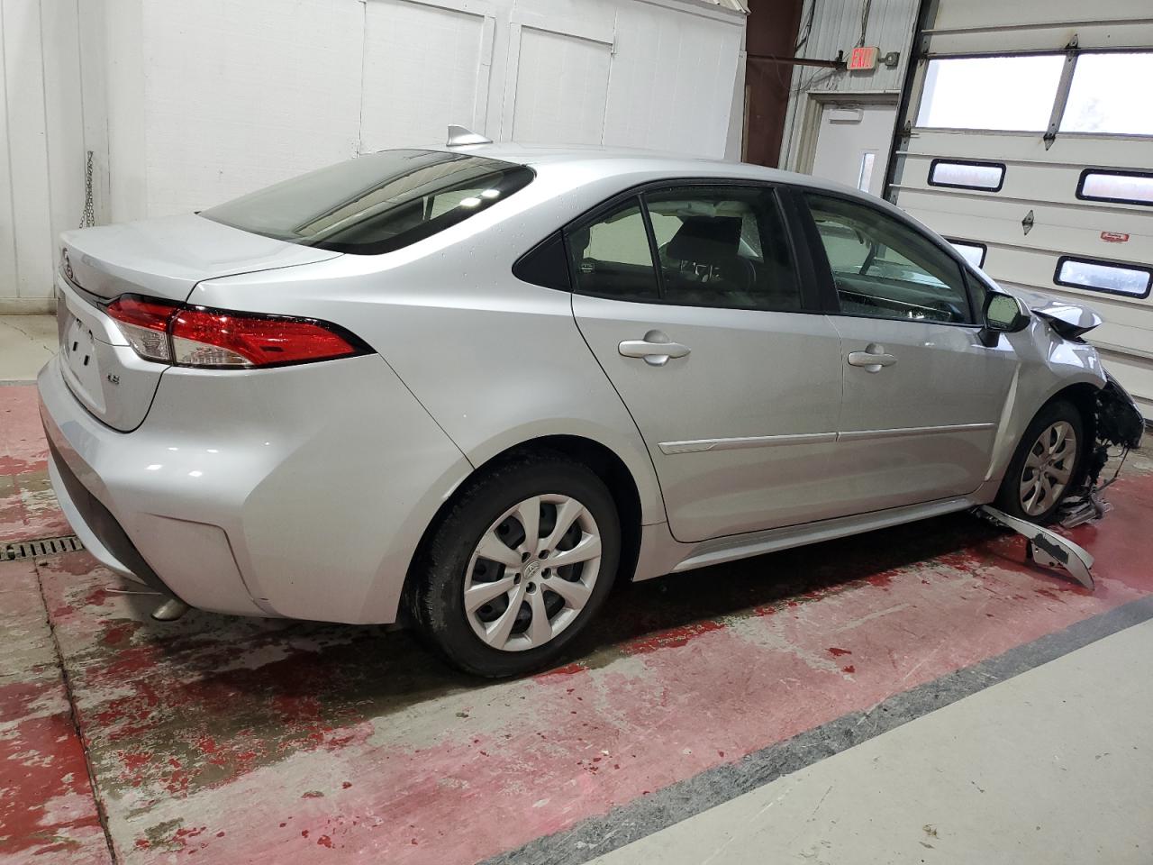 2021 Toyota Corolla VIN JTDEPMAE5MJ178361 Copart auction photo, front end / side damage thumbnail 3