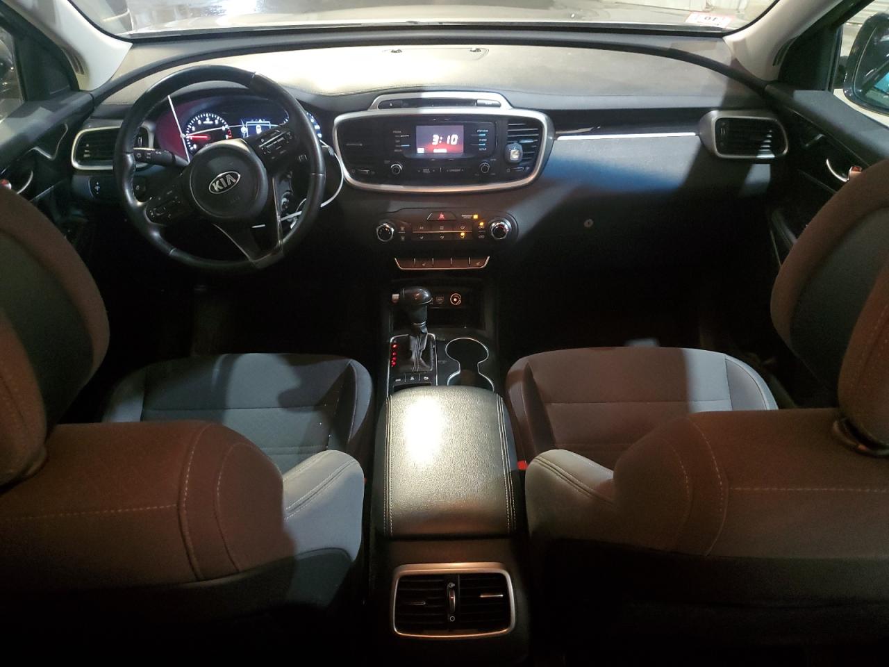 2016 KIA Sorento VIN 5XYPGDA31GG060352 Copart auction photo, front end damage thumbnail 8