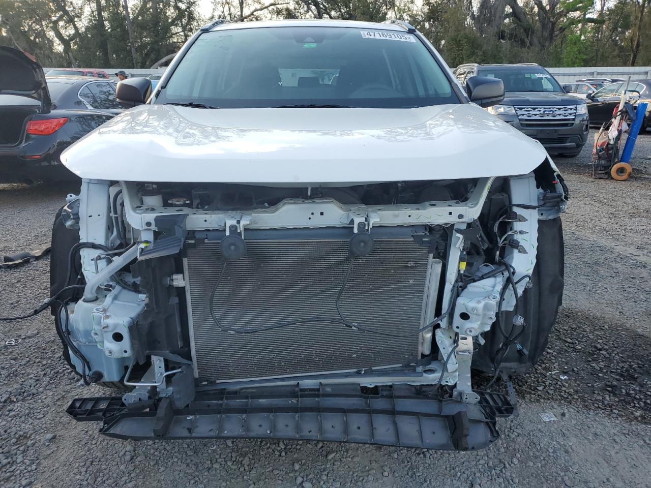 2021 Toyota RAV 4 VIN 2T3H1RFV9MC147704 Copart auction photo, front end / side damage thumbnail 5
