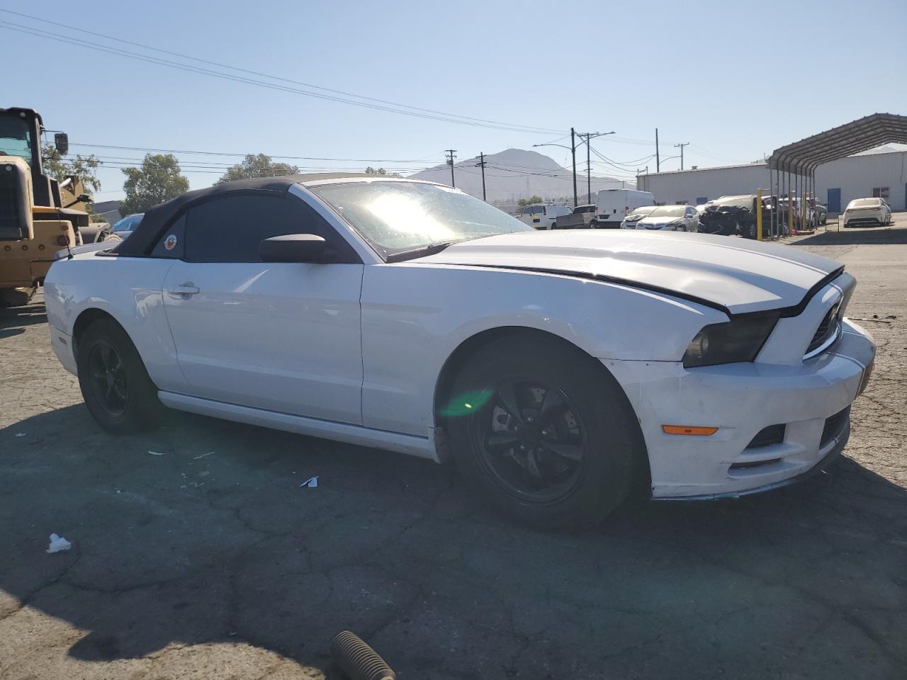 2014 Ford Mustang VIN 1ZVBP8EM1E5302385 Copart auction photo, front end damage thumbnail 4