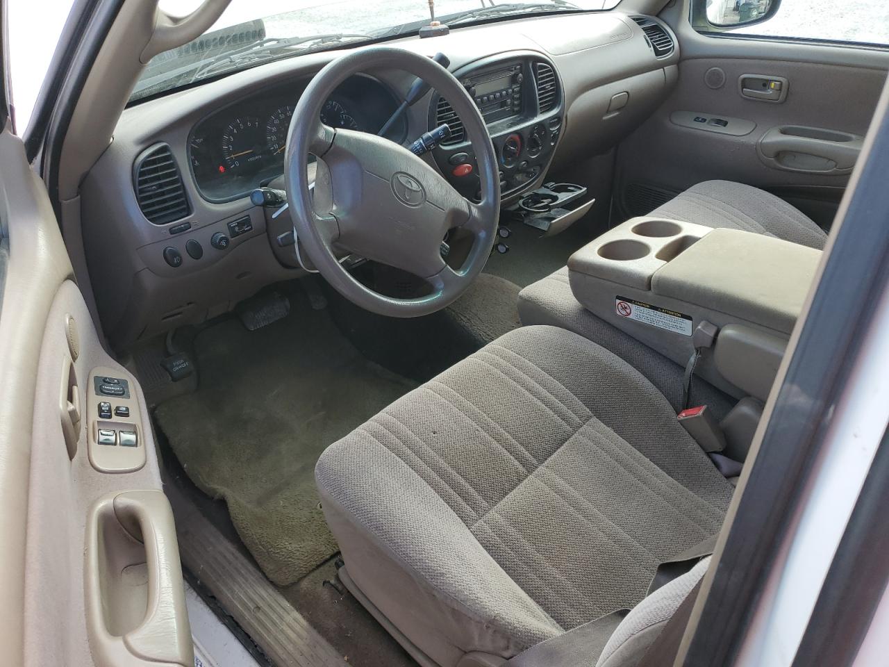 2000 Toyota Tundra VIN 5TBBT4418YS055825 Copart auction photo, front end damage thumbnail 8