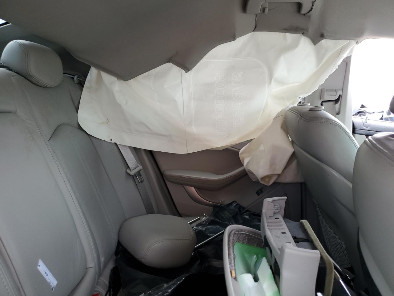 2009 Cadillac CTS VIN 1G6DU57V790132063 Copart auction photo, biohazard/chemical / all over damage thumbnail 10
