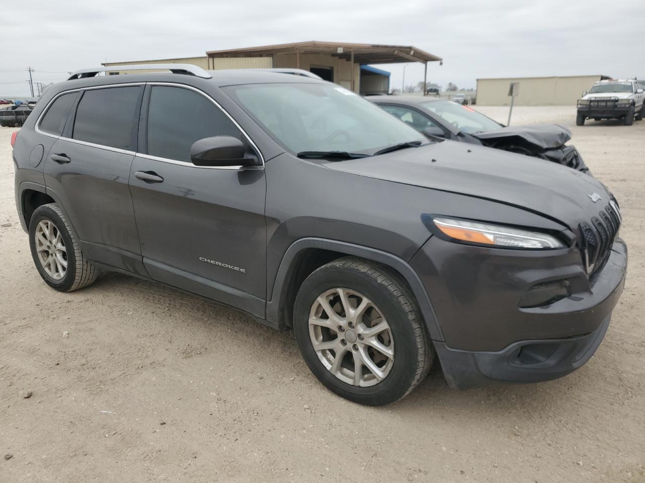 2015 Jeep Grand Cherokee VIN 1C4PJLCB1FW643005 Copart auction photo, side / front end damage thumbnail 4