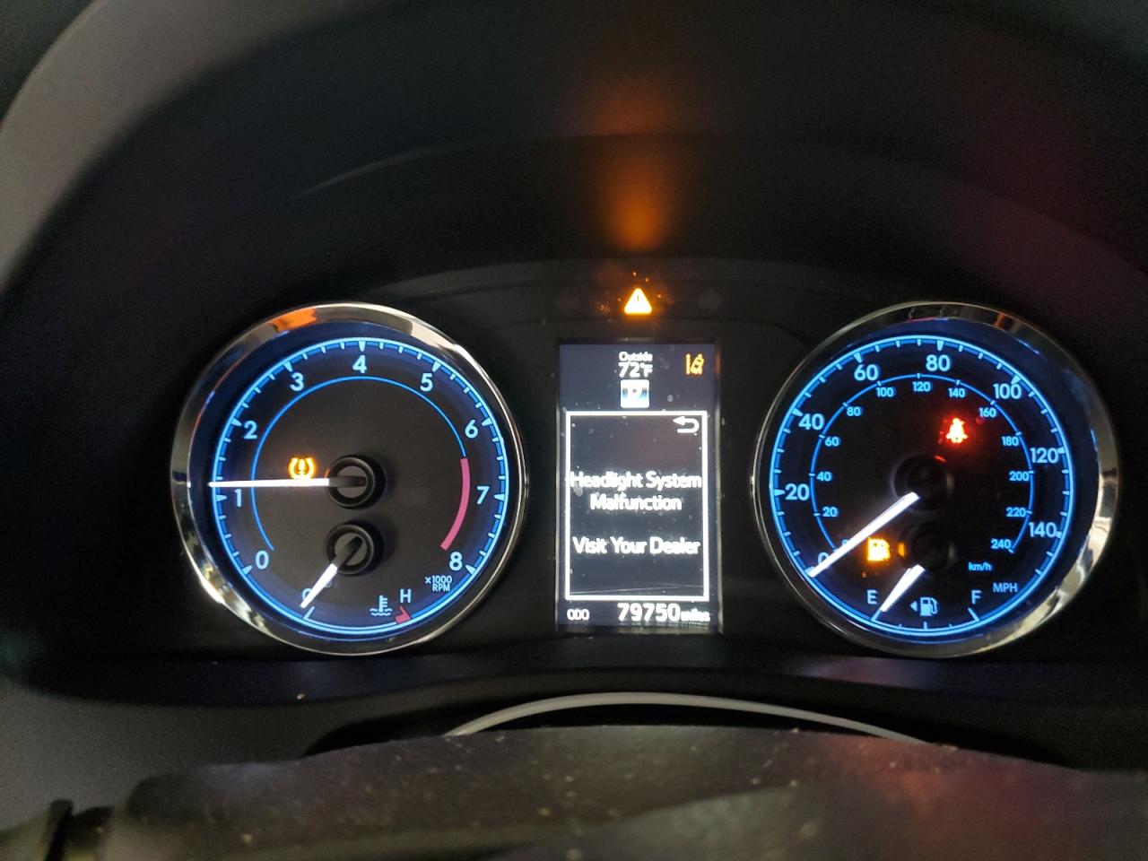 2018 Toyota Corolla VIN 2T1BURHE6JC100032 Copart auction photo, front end / side damage thumbnail 9