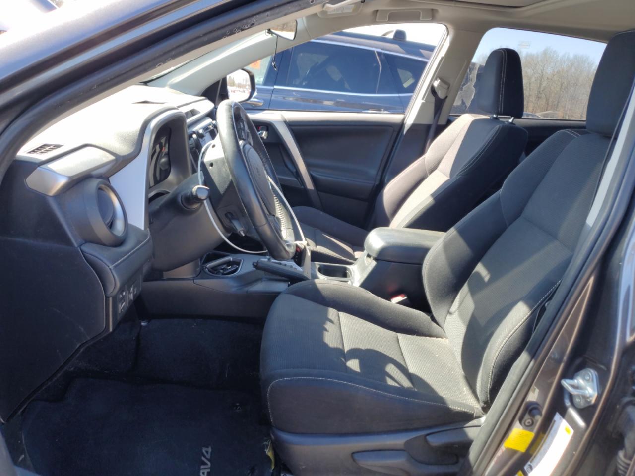 2018 Toyota RAV 4 VIN JTMWFREV1JJ186144 Copart auction photo, all over damage thumbnail 7