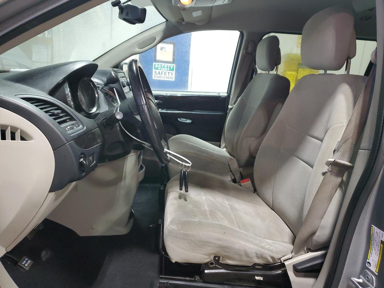 2014 Dodge Caravan VIN 2C4RDGBG0ER106847 Copart auction photo, mechanical damage thumbnail 7