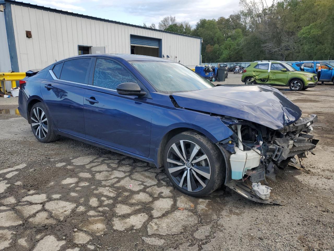 2019 Nissan Altima VIN 1N4BL4CV2KN319877 Copart auction photo, front end / rear end damage thumbnail 4
