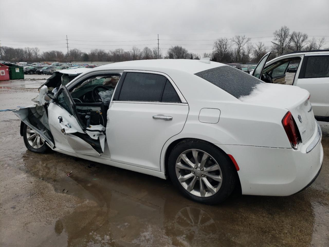2018 Chrysler 300 VIN 2C3CCAKG0JH276118 Copart auction photo, front end / side damage thumbnail 2