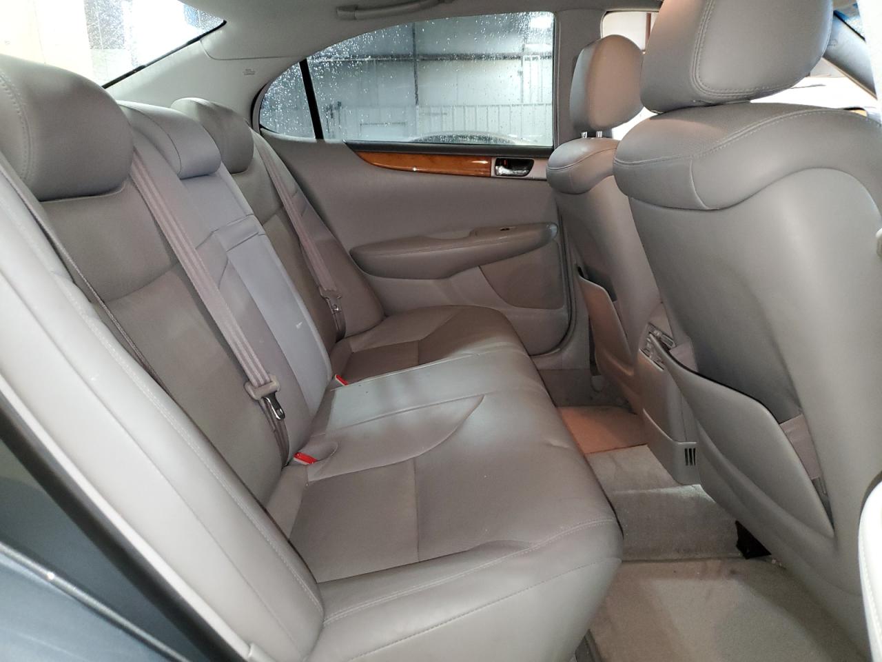 2005 Lexus ES VIN JTHBA30G155112674 Copart auction photo, rear end / minor dent/scratches damage thumbnail 10