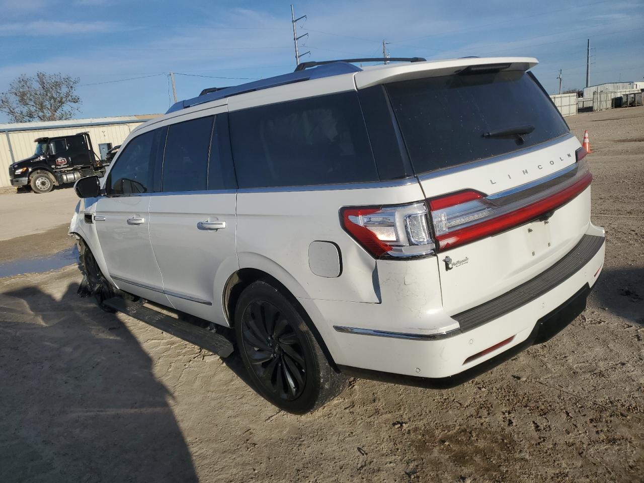 2020 Lincoln Navigator VIN 5LMJJ2LT6LEL21396 Copart auction photo, front end damage thumbnail 2
