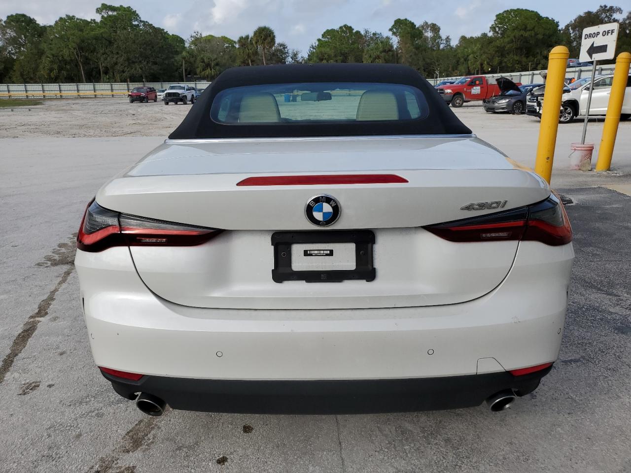 2022 BMW 4er VIN WBA23AT08NCK98169 Copart auction photo, water/flood damage thumbnail 6