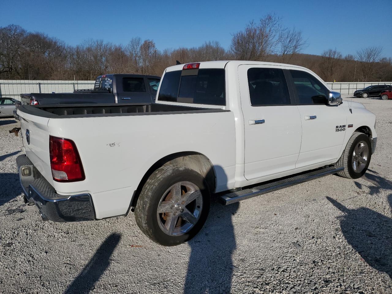 2015 RAM 1500 VIN 1C6RR6LT9FS608335 Copart auction photo, mechanical damage thumbnail 3